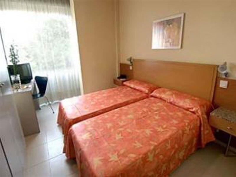 Hostal Lami Esplugues de Llobregat Zimmer foto